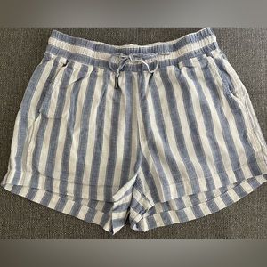 GAP Ladies Linen Shorts, Small